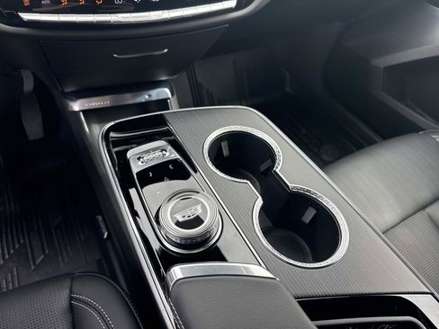 Certified 2025 Cadillac Lyriq Luxury w/ LPO, Floor Liner Package AWD/4WD image 24