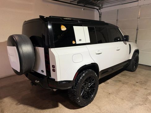 Used 2021 Land Rover Defender 110 X-Dynamic HSE AWD/4WD image 6