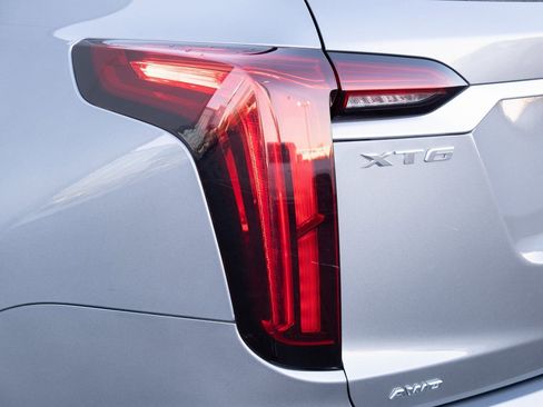 Used 2021 Cadillac XT6 Premium Luxury image 31