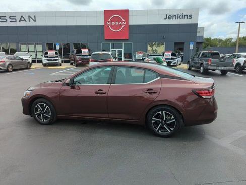 Certified 2024 Nissan Sentra SV FWD image 10