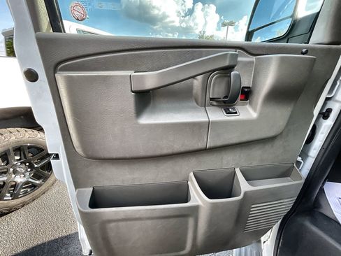 Used 2022 Chevrolet Express 3500 LS image 12