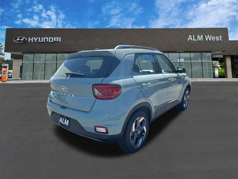 New 2026 Hyundai Venue SEL FWD image 6