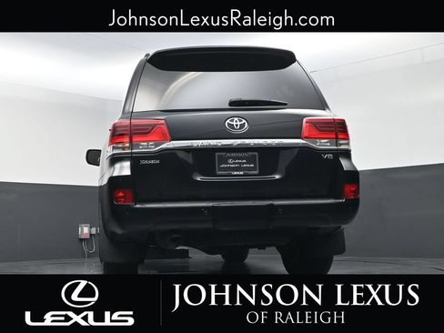 Used 2016 Toyota Land Cruiser AWD/4WD image 19