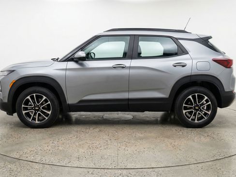 Used 2025 Chevrolet TrailBlazer LT FWD image 5