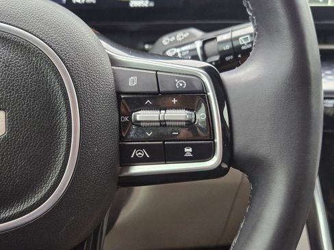 Used 2024 Kia Carnival SX Prestige FWD image 29