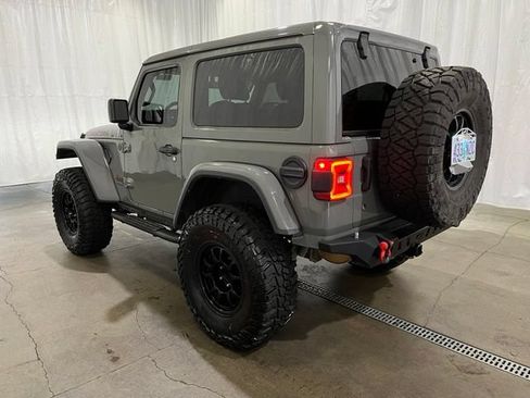 Used 2018 Jeep Wrangler Rubicon AWD/4WD image 6