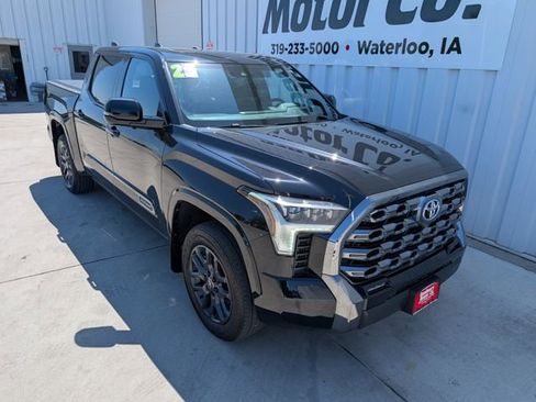 Used 2025 Toyota Tundra Platinum AWD/4WD image 10
