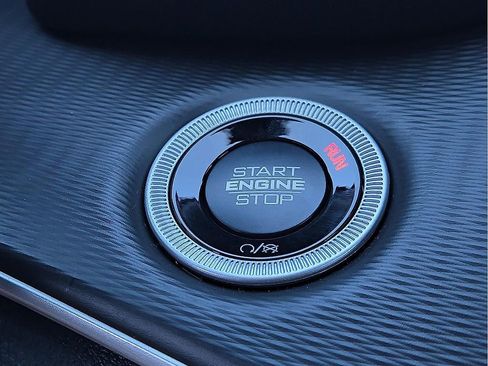 New 2025 Jeep Grand Cherokee L Laredo image 17