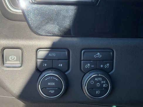 Used 2024 Chevrolet Silverado 1500 RST w/ Convenience Package II image 28