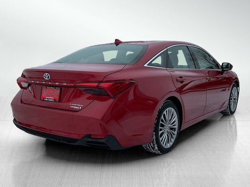 Used 2022 Toyota Avalon Limited w/ Advanced Safety Package image 5