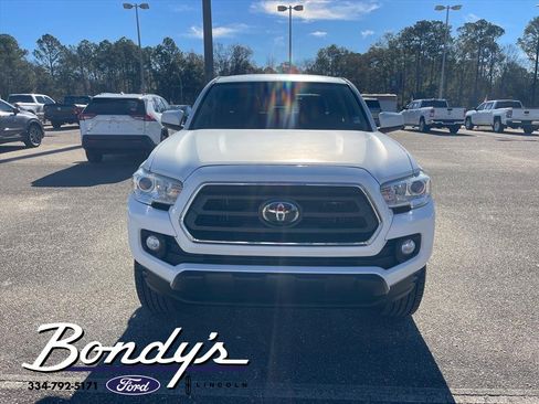 Used 2020 Toyota Tacoma 4x4 Double Cab image 2