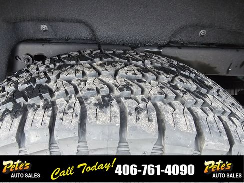 Used 2018 GMC Canyon SLT w/ Driver Alert Package image 12