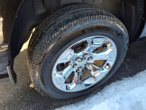 Used 2019 RAM 1500 Big Horn image 5