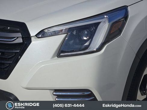 Used 2022 Subaru Forester Touring AWD/4WD image 10