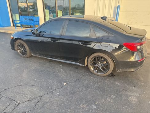 Used 2022 Honda Civic Sport image 6