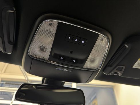 Used 2017 Chrysler 300 S image 42