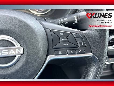 Used 2024 Nissan Sentra SV FWD image 31