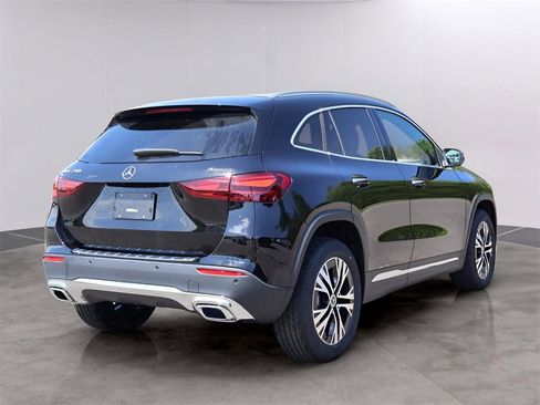 New 2025 Mercedes-Benz GLA 250 4MATIC image 5