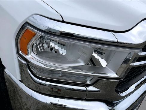 Used 2023 RAM 2500 Tradesman w/ Chrome Appearance Group AWD/4WD image 22