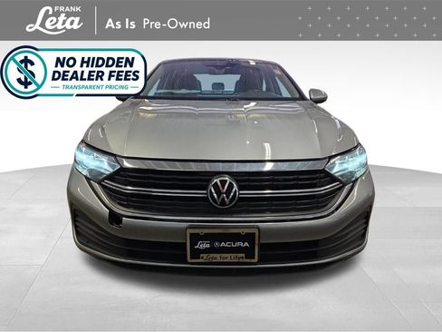 Used 2023 Volkswagen Jetta SE FWD image 9