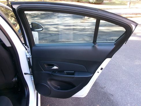 Used 2014 Chevrolet Cruze LT w/ Enhanced Safety Package image 22