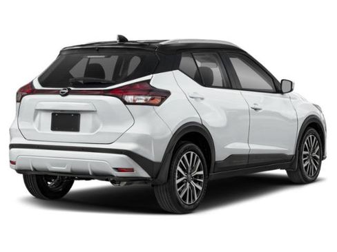 Used 2023 Nissan Kicks SV FWD image 2