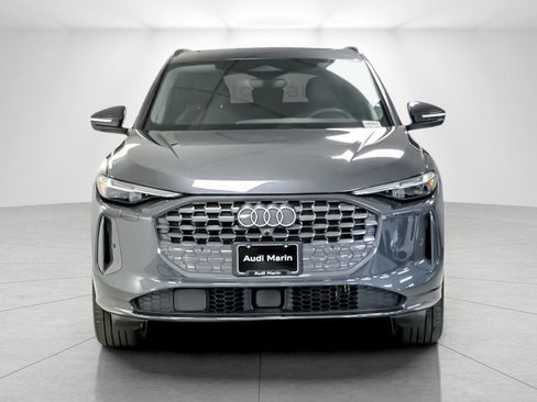 Certified 2025 Audi Q5 Premium Plus w/ Premium Plus image 8