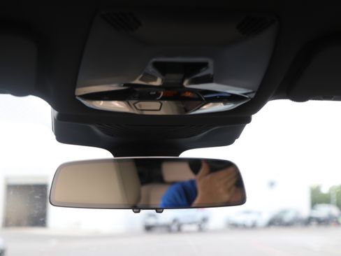 Certified 2025 BMW X1 xDrive28i w/ Convenience Package image 31