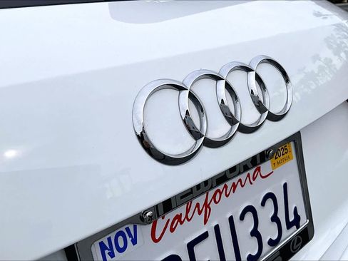 Used 2022 Audi Q3 2.0T Premium w/ Convenience Package image 29