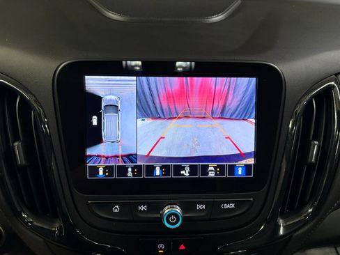 Used 2023 Chevrolet Equinox RS w/ RS Leather Package AWD/4WD image 11