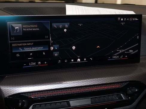 Certified 2025 BMW i4 eDrive40 w/ Premium Package RWD image 17