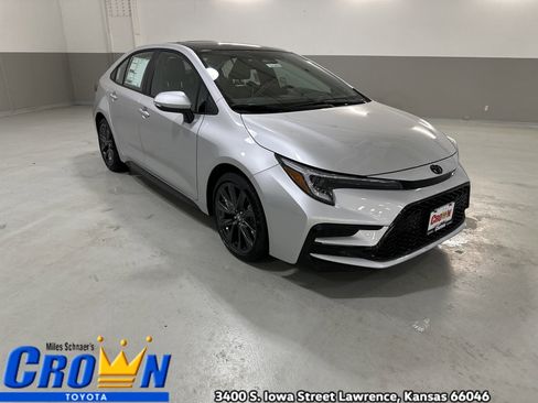 New 2026 Toyota Corolla XSE image 4