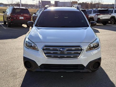 Used 2017 Subaru Outback 2.5i image 9