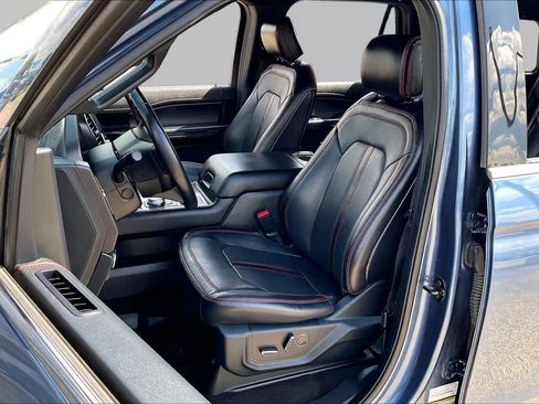 Used 2020 Ford Expedition Limited w/ Equipment Group 303A RWD image 8
