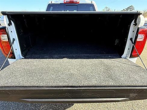 Used 2023 GMC Canyon Elevation w/ Convenience Package image 16