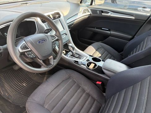 Used 2013 Ford Fusion SE FWD image 11