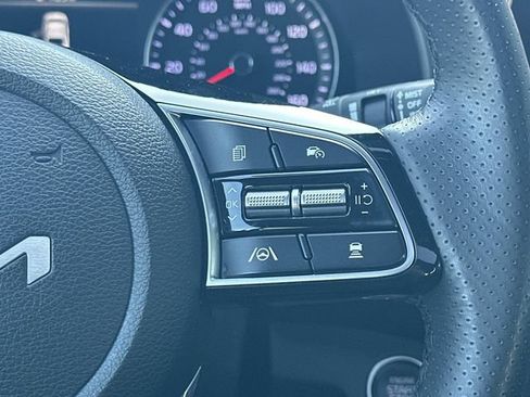 Used 2024 Kia Forte GT-Line w/ GT-Line Premium Package FWD image 9