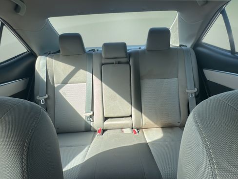 Used 2016 Toyota Corolla LE FWD image 19