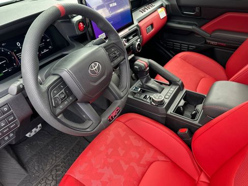 Certified 2025 Toyota Tacoma TRD Pro image 9