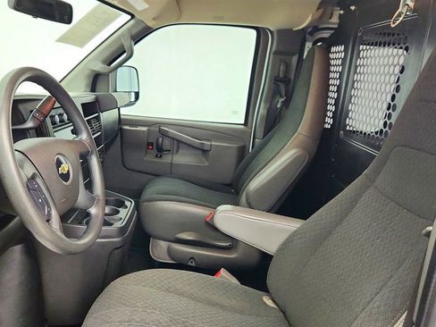Used 2020 Chevrolet Express 2500 w/ Driver Convenience Package image 17