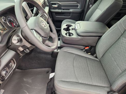 New 2026 RAM 2500 Big Horn AWD/4WD image 12