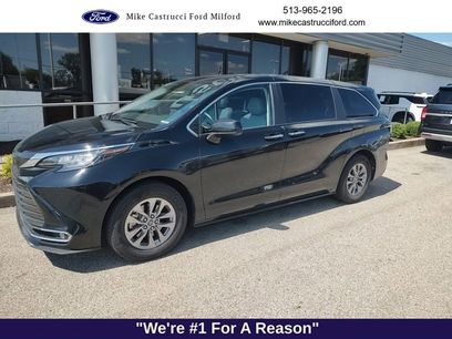 Used 2022 Toyota Sienna XLE
