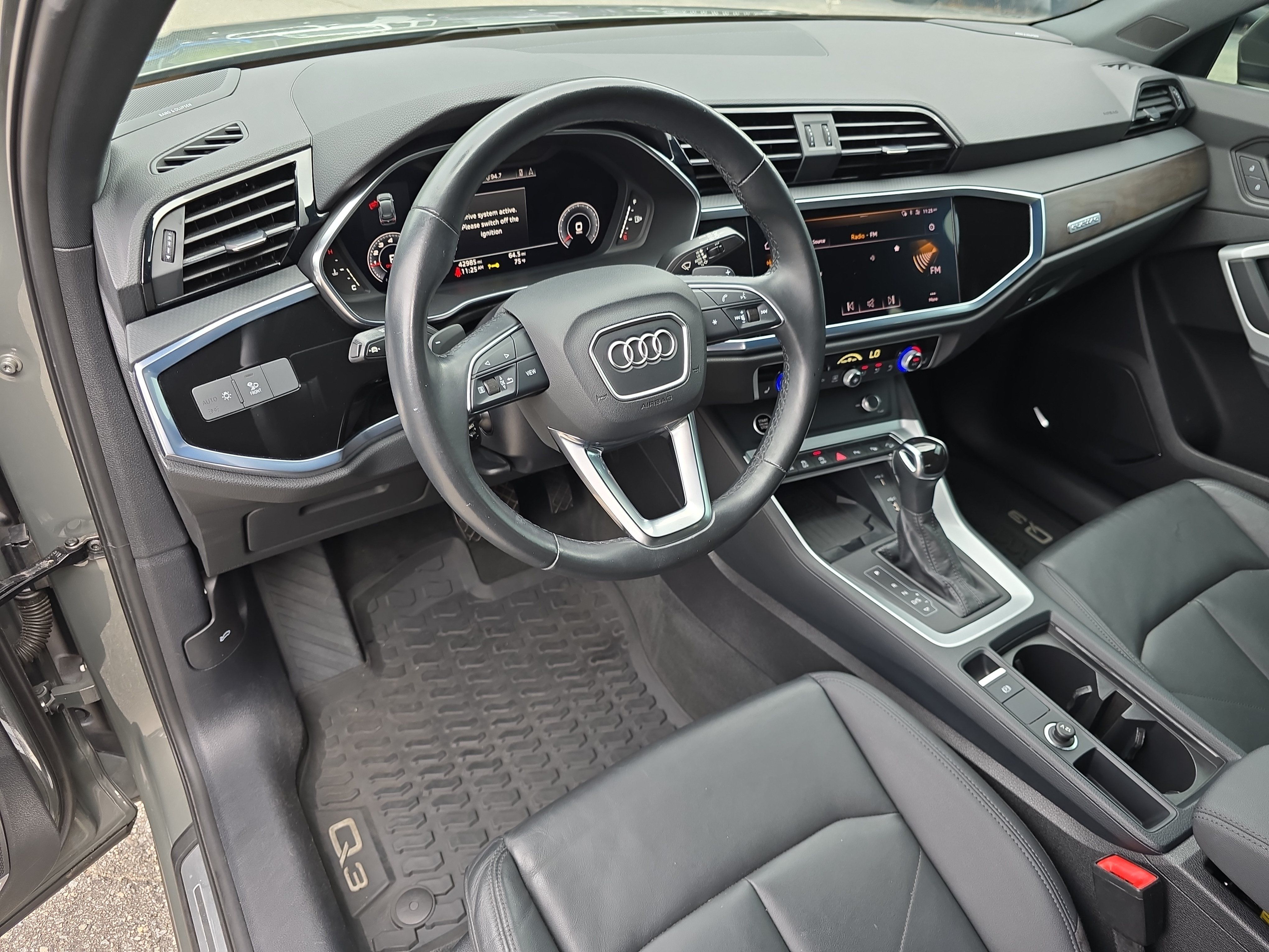 Used 2021 Audi Q3 2.0T Premium Plus w/ Premium Plus Package AWD/4WD image 16