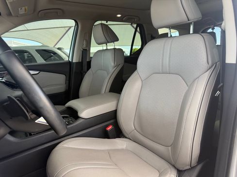 Used 2023 Honda Pilot Elite image 11