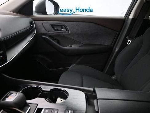 Used 2023 Nissan Rogue S FWD image 13