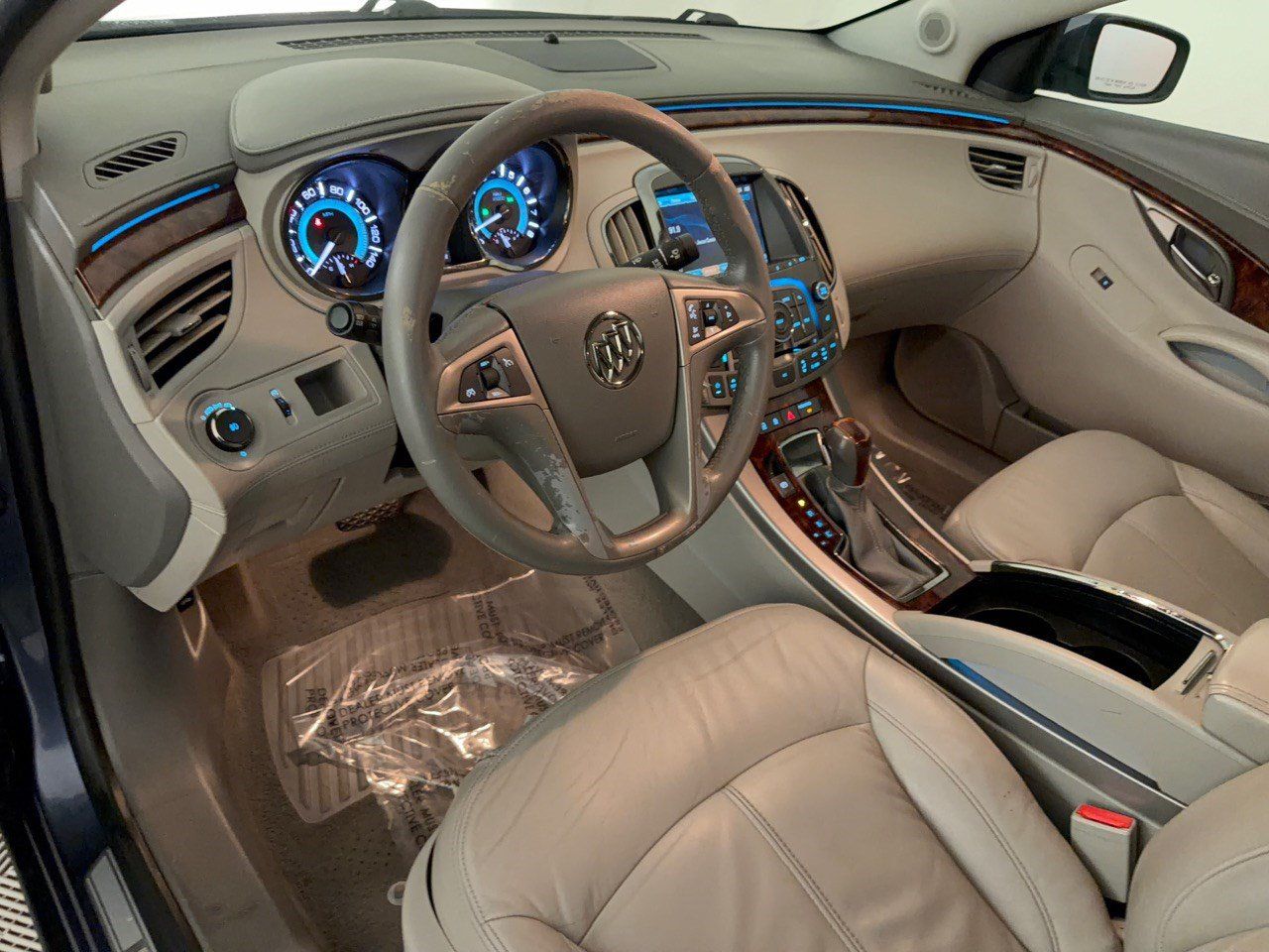 Used 2013 Buick LaCrosse Leather FWD image 4
