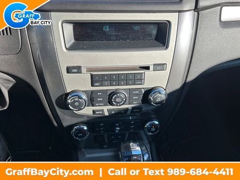 Used 2011 Ford Fusion SEL image 18