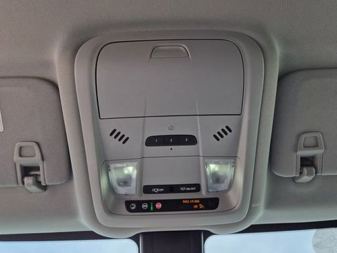 Used 2023 GMC Terrain SLT w/ LPO, Floor Liner Package FWD image 38