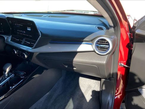 Certified 2024 Chevrolet Trax LT image 18