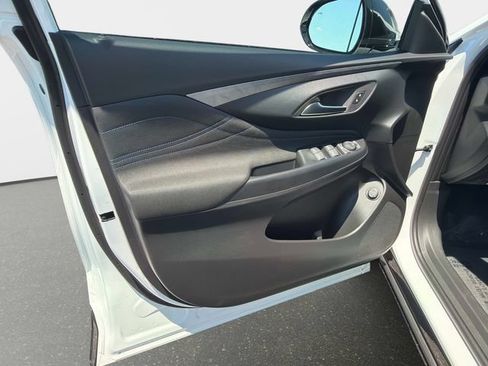 New 2026 Buick Envista Sport Touring w/ Convenience I Package FWD image 17